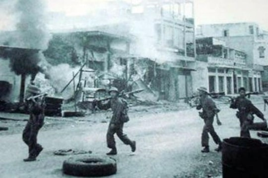 [Video] Ngày 13/4/1975: Chiến dịch Xuân Lộc-Long Khánh chuyển hướng chiến thuật