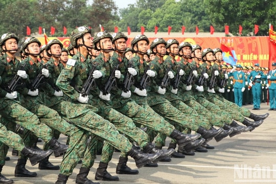 [Ảnh] Tổng hợp luyện diễu binh chuẩn bị Đại lễ 30/4