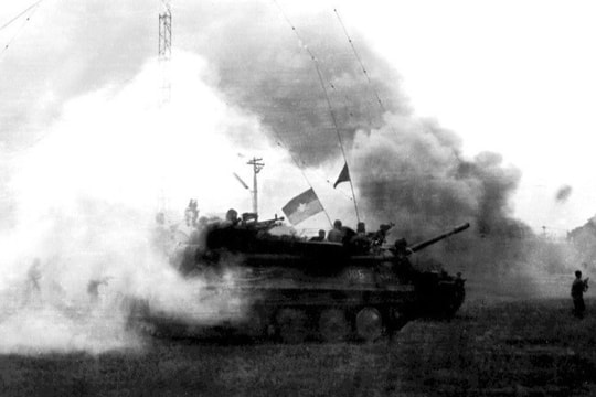 [Quiz] Chiến dịch giải phóng Sài Gòn-Gia Định đổi tên là Chiến dịch Hồ Chí Minh khi nào?