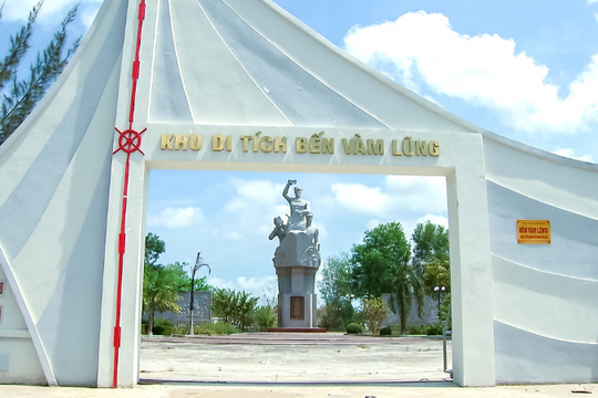 Bến Vàm Lũng - bến cảng giữa lòng dân