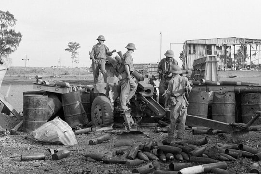 Ngày 13/4/1975: Chiến dịch Xuân Lộc-Long Khánh chuyển cách đánh