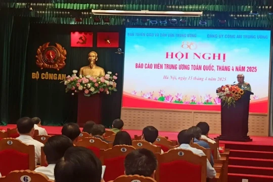 Tiếp nối truyền thống, xây dựng Công an nhân dân chính quy, tinh nhuệ, hiện đại