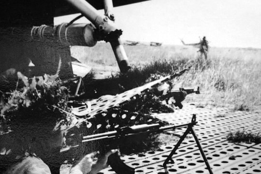 Ngày 17/4/1975: Đại tướng Võ Nguyên Giáp gửi điện nói rõ về nhiệm vụ đánh phá các sân bay của địch