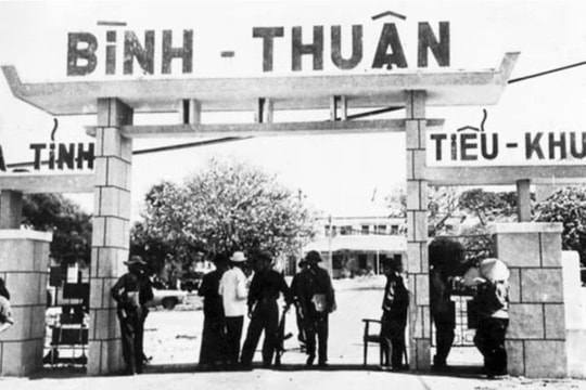 [Video] Ngày 19/4/1975: Tiếp quản Phan Thiết, bao vây cô lập Xuân Lộc