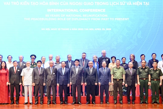 [Ảnh] Chủ tịch nước Lương Cường dự Hội thảo quốc tế với chủ đề “50 năm thống nhất đất nước: Vai trò kiến tạo của Ngoại giao trong lịch sử và hiện tại”