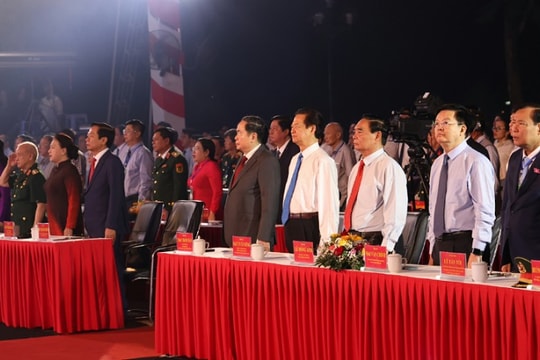 Chủ tịch Quốc hội dự Lễ kỷ niệm 50 năm Ngày Giải phóng miền nam, thống nhất đất nước tại Cần Thơ