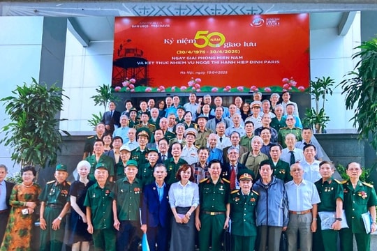 Ký ức Trại Davis trước ngày toàn thắng