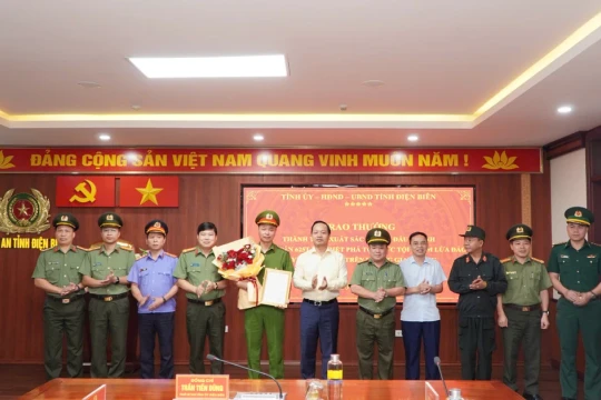 Điện Biên: Khen thưởng các lực lượng tham gia phá chuyên án lừa đảo xuyên quốc gia