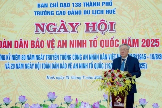 Phó Thủ tướng Thường trực Chính phủ Nguyễn Hòa Bình dự “Ngày hội toàn dân bảo vệ an ninh Tổ quốc” tại Huế