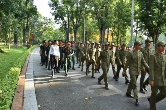 Lực lượng tham gia diễu binh, diễu hành dâng hương tại Khu Di tích Chủ tịch Hồ Chí Minh