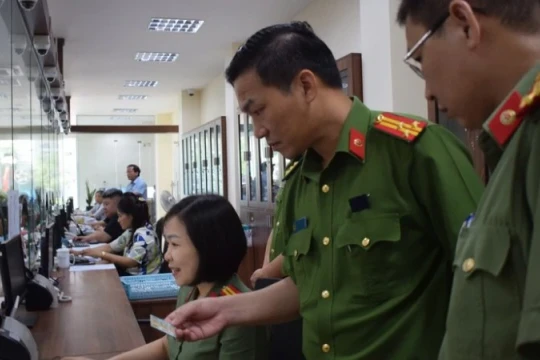 Lực lượng Công an tỉnh Hưng Yên hướng tới sự hài lòng của người dân trong giải quyết thủ tục hành chính