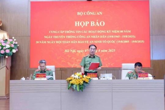 Cao điểm các hoạt động kỷ niệm 80 năm Ngày truyền thống Công an nhân dân