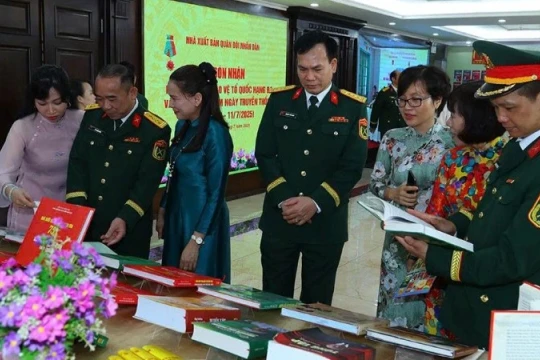 Nhà xuất bản Quân đội nhân dân ra mắt bộ sách kỷ niệm 80 năm Cách mạng Tháng Tám và Quốc khánh 2/9