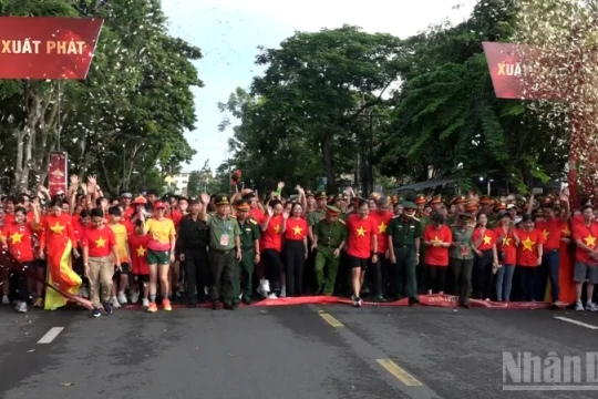 Cần Thơ tổ chức hưởng ứng hoạt động “Cùng Việt Nam tiến bước”