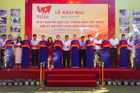 Thành phố Hồ Chí Minh tổ chức Triển lãm ảnh kỷ niệm 80 năm Quốc khánh 2/9 tại phường Vũng Tàu