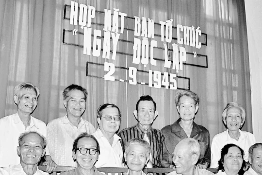 Hiện ra trên con đường tìm lại...