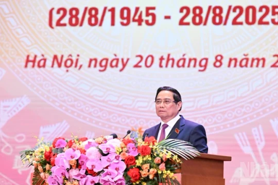 Chính phủ dưới sự lãnh đạo của Đảng - 80 năm hành trình vì nước, vì dân