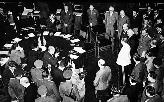 [Quiz] Quyết định nào của Hội nghị quốc tế Potsdam đem đến bất lợi cho cách mạng nước ta?