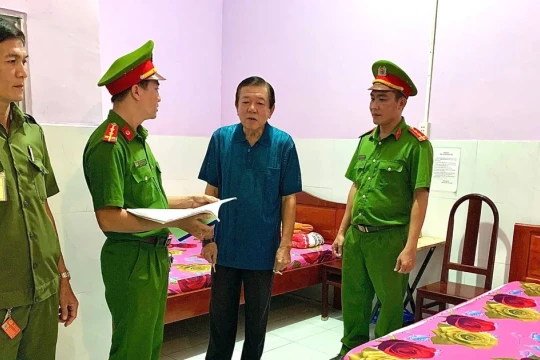 Công an Vĩnh Long ra sức thi đua bảo đảm an ninh chính trị, trật tự an toàn xã hội