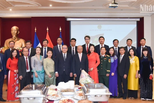 Đại sứ quán Lào tại Pháp chúc mừng 80 năm Quốc khánh Việt Nam