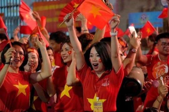 Tặng 100 nghìn đồng/người cho toàn dân ăn Tết Độc lập