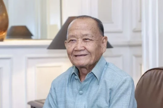 Tin ở sự lớn mạnh và phát triển vững bền của Việt Nam