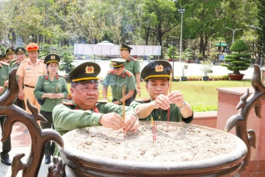 Giáo dục lý tưởng, sẵn sàng dấn thân cho chiến sĩ công an nhân dân